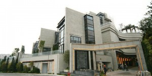 香港山顶豪宅加列山道12号别墅4.5亿售出一单位