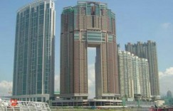 香港九龙区尖沙咀附近楼盘凯旋门