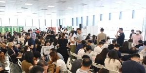 柏蔚森楼盘售楼现场